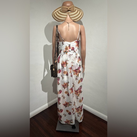 ***DRESS ONLY***
Item: Maxi dress/ shorts under
Brand: Forever21
Condition: NWT - Picture 2 of 4